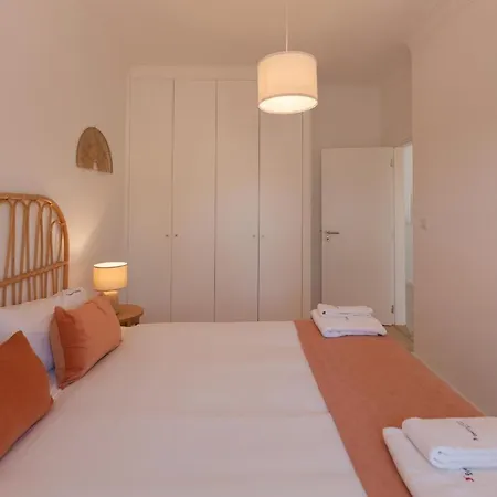 Апартаменты Flh Alcantara Comfy Flat With Balcony Лиссабон